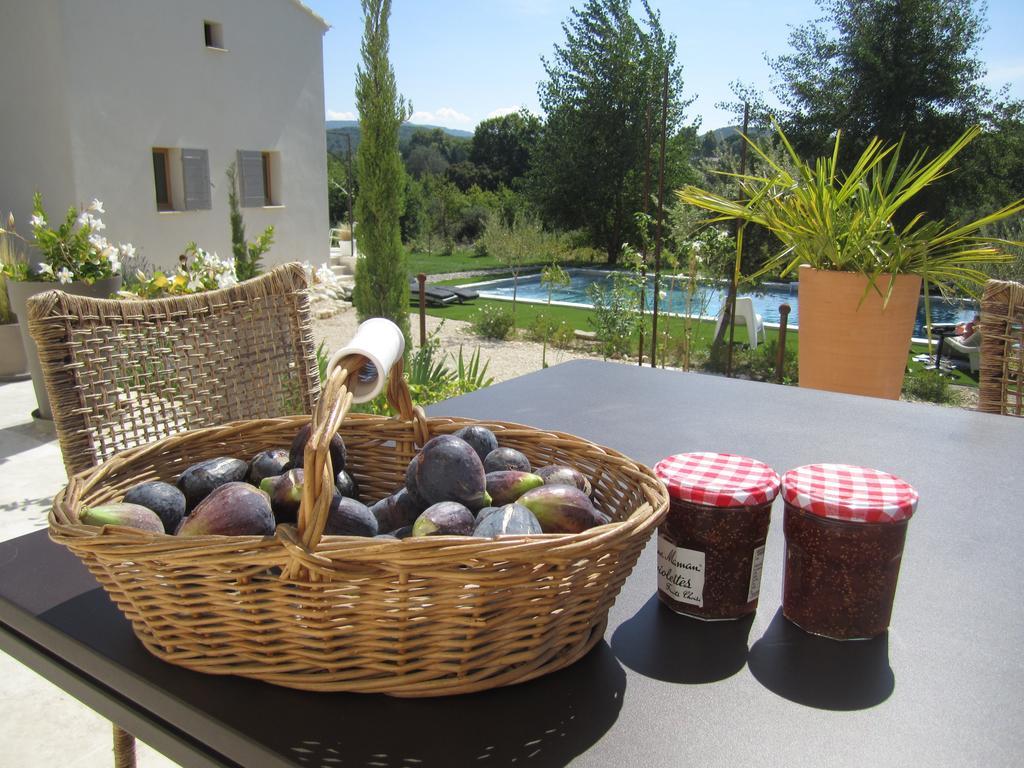 Chez Odile B&B Saint Didier (Vaucluse) Exterior foto